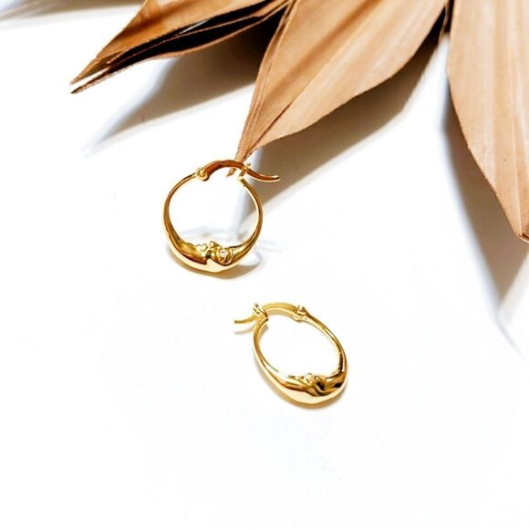 Gold moon hoop earrings A173 - Picture 2 of 3